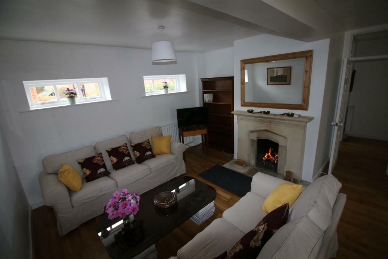 Prince Hill Cottages Worton  Eksteriør bilde